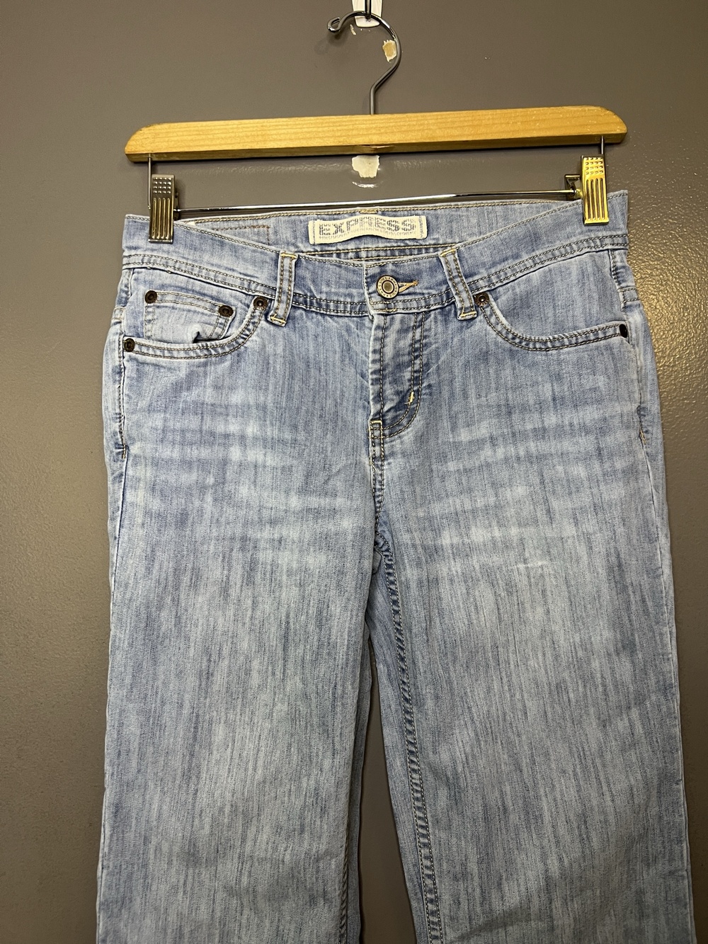 Express Slim Flare Jeans Womens 0 Tall Light Wash Blue Low Rise Stretch Denim